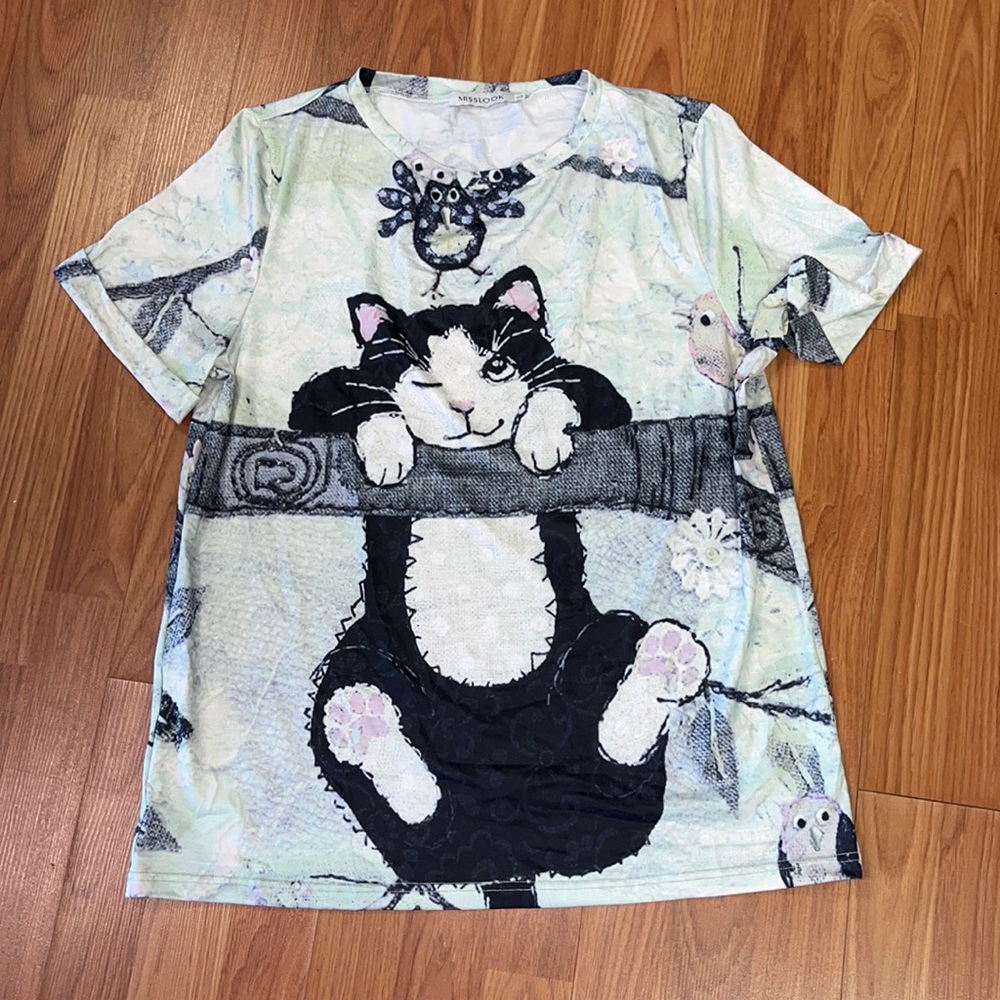 MissLook Large Green/Black/White Cat Tshirt